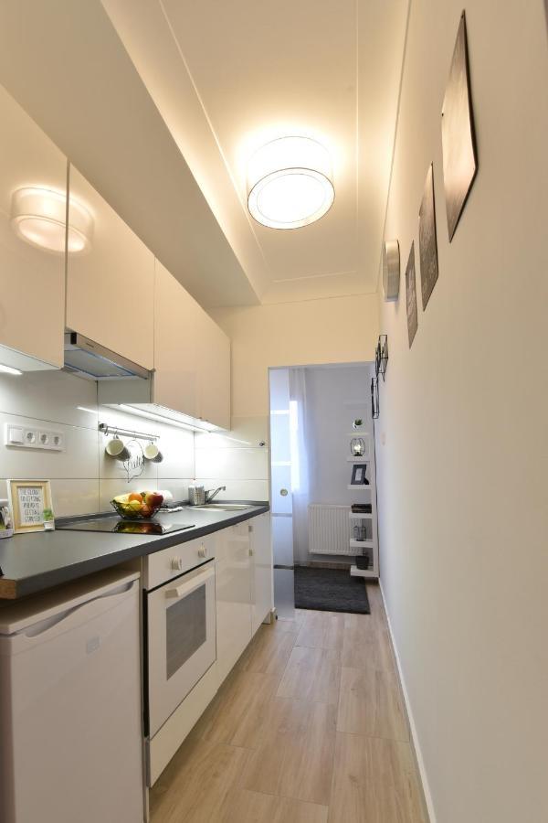Kiralykut 1 Apartman - Ingyen Parkolas, Bicajok, Ac Szekesfehervar Ngoại thất bức ảnh